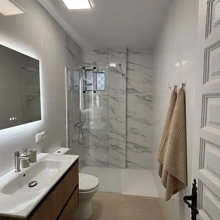 Sunny Flat With Pools & Terrace In Oasis Of Nerja