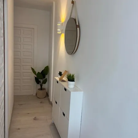 Sunny Flat With Pools & Terrace In Oasis Of דירה נרחה