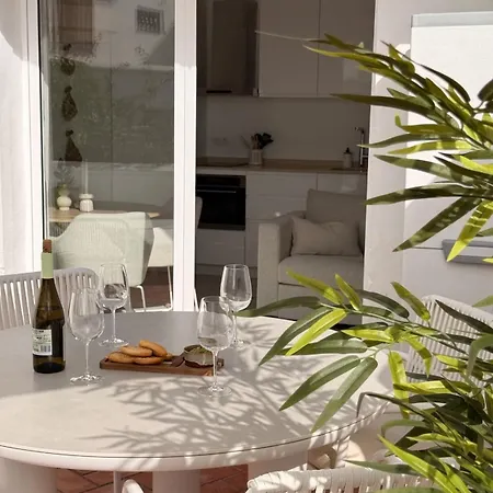Sunny Flat With Pools & Terrace In Oasis Of