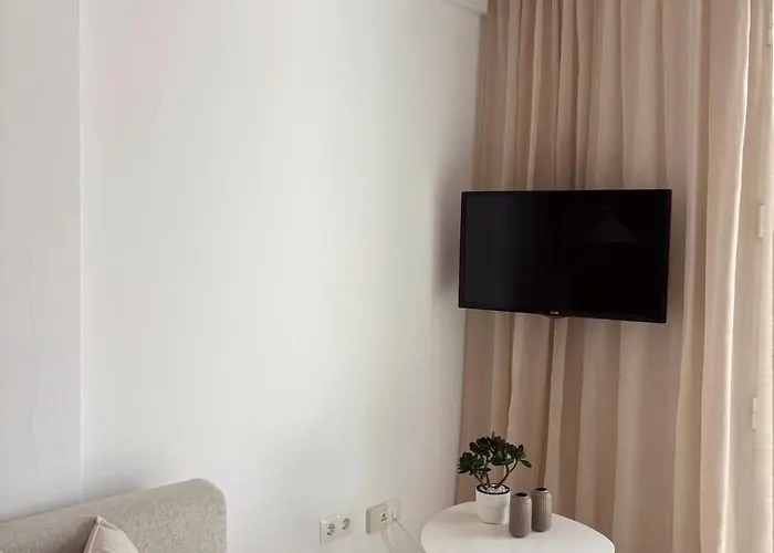 Sunny Flat With Pools & Terrace In Oasis Of